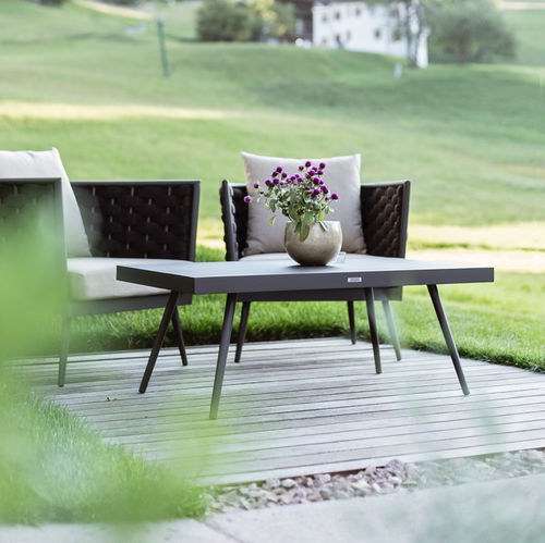 Tavolino basso contemporaneo - CAPPUCCIO - DRIGANI SRL - in alluminio / con supporto in alluminio / rettangolare