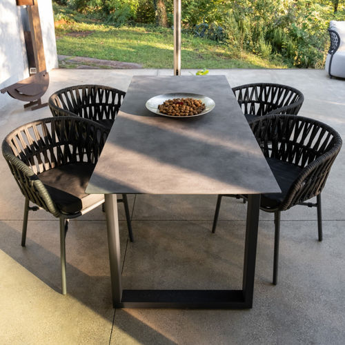 Tavolo contemporaneo - MANHATTAN - DRIGANI SRL - in HPL / con supporto in metallo / rettangolare