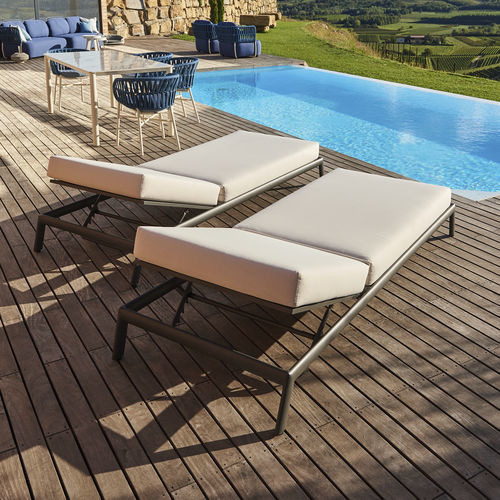 Lettino prendisole contemporaneo - INFINITY - DRIGANI SRL - in Sunbrella® / in alluminio verniciato / con schienale regolabile