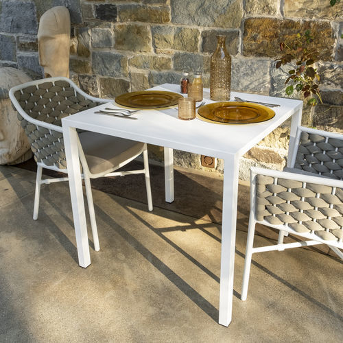 Tavolo contemporaneo - COSMOPOLITAN - DRIGANI SRL - in lamiera / in HPL / con supporto in metallo