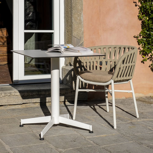 Tavolo contemporaneo - NIPPON - DRIGANI SRL - in ghisa / in HPL / con supporto in metallo