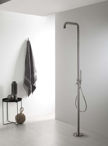 Colonna doccia contract - E0BA0478INOX - Ritmonio Rubinetterie Srl - in acciaio inossidabile / su piede / contemporanea