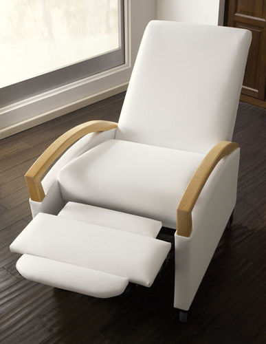 Poltrona contemporanea - VOYAGE - Carolina Business Furniture - in tessuto / in legno / con poggiapiedi
