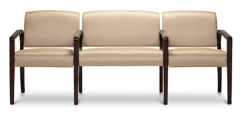 Sedia contemporanea - AMICO - Carolina Business Furniture - in pelle / con supporto in legno / agganciabile