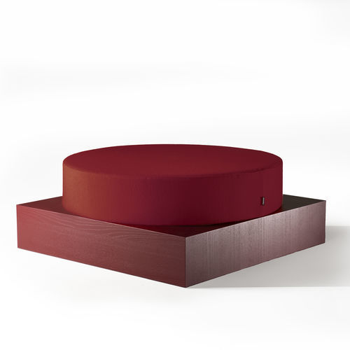 Pouf contemporaneo - ZYMMO - Zanotta - in tessuto / in MDF laccato / quadrato