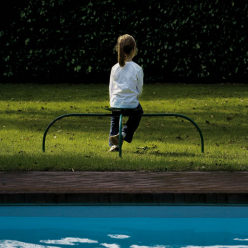 Sgabello design originale - ALLUNAGGIO - Zanotta - in polietilene / in alluminio / con supporto in acciaio