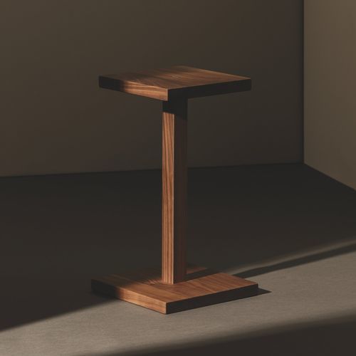 Comodino contemporaneo - PEANA MOLINA - Santa & Cole - in noce / in legno / con supporto in legno