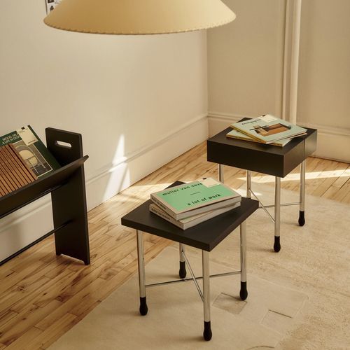 Tavolo d'appoggio contemporaneo - MESITA GO - Santa & Cole - in rovere / con supporto in metallo / quadrato