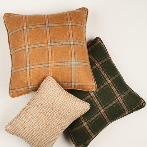 Cuscino in piume - BLACKBURN - F. SCHUMACHER & CO. - in lana merinos / quadrato / per uso residenziale