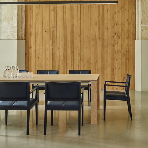 Sedia contemporanea - MANILA - Andreu World - in legno massiccio / con supporto in legno / imbottita