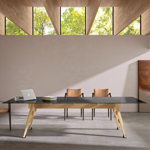 Tavolo da lavoro contemporaneo - TAMARA - Andreu World - in legno compensato / con supporto in legno / piatto