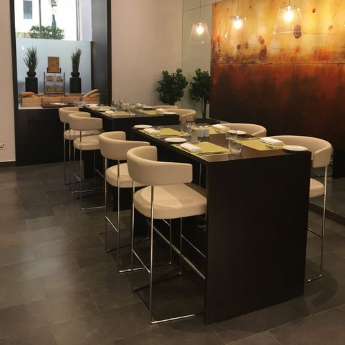 Sgabello da bar contemporaneo - TAURO - Andreu World - in pelle / in tessuto / in acciaio