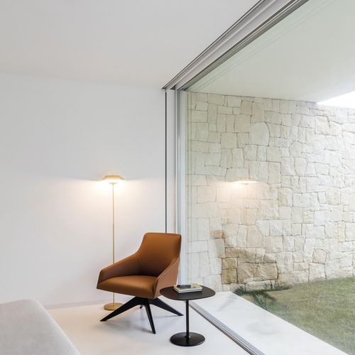 Tavolo d'appoggio contemporaneo - DUAL  - Andreu World - in rovere / rotondo / per uso residenziale
