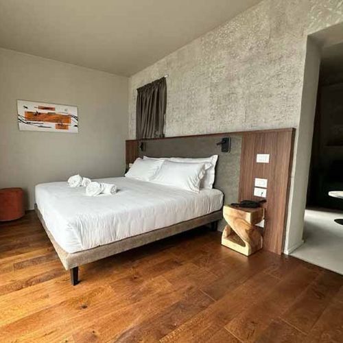 Camera d'hotel contemporanea - Villa Clementina - MOBILSPAZIO S.r.l