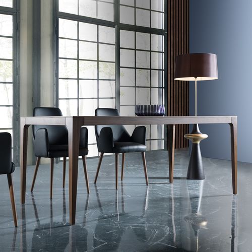 Tavolo contemporaneo - ARIA S - Rapsel International Srl - in rovere / in legno massiccio / con supporto in legno di latifoglie