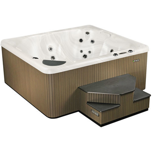 Spa fuoriterra - 360 - Beachcomber Hot Tubs - quadrata / 6 posti / in legno