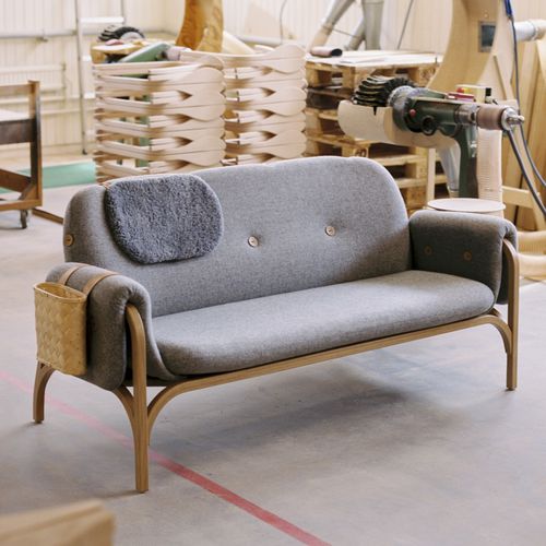 Divano contemporaneo - BUTTON - Swedese Möbler - in tessuto / con cuscino rimovibile / con tavolo integrato