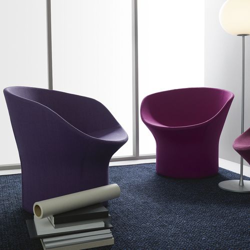 Poltrona visitatore contemporanea - AVALON  - Swedese Möbler - in pelle / in tessuto / nera