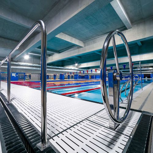 Parete mobile per piscina pubblica - Myrtha Pools