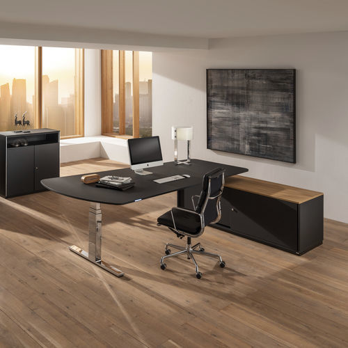 Scrivania direzionale - WINEA PRO - WINI Büromöbel Georg Schmidt GmbH & Co. KG - da terra / contemporanea / in legno
