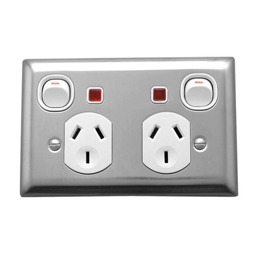 Presa di corrente - Clipsal - quadrupla / doppia / da parete