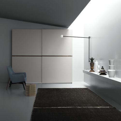 Armadio contemporaneo - CARIS - md house - in legno laccato / in frassino / impiallacciato in legno