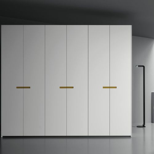 Armadio contemporaneo - TWIN - md house - in legno laccato / in frassino / con ante battenti