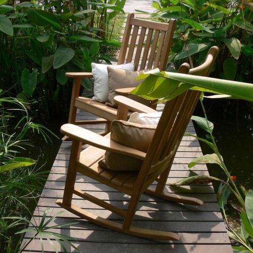 Sedia da giardino classica - BALTIMORE - La Hutte - da esterno / in teak / a dondolo