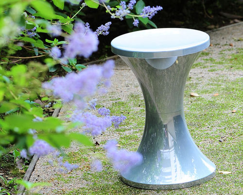 Sgabello contemporaneo - CHROME - Stamp Edition - in ABS / con base centrale / da giardino