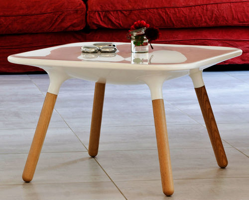 Tavolino basso contemporaneo - MARGUERITE - Stamp Edition - in legno / in polietilene / quadrato