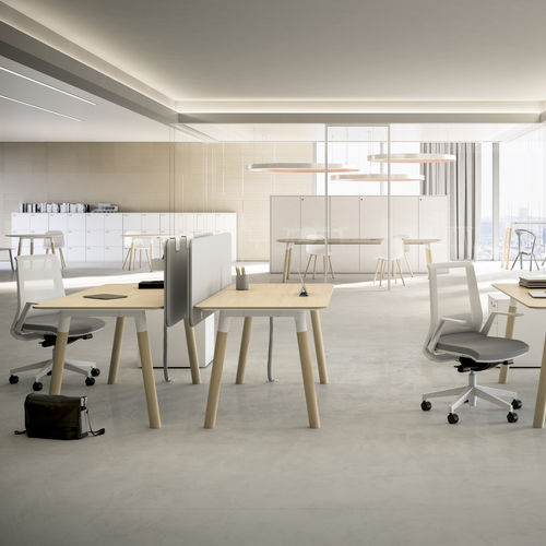 Scrivania per open space - WOODS - Fantoni - contemporanea / in rovere / in faggio