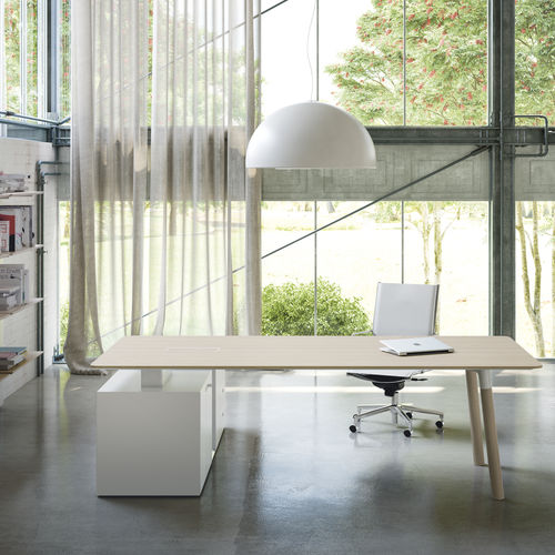 Scrivania direzionale - WOODS - Fantoni - contemporanea / in rovere / in faggio