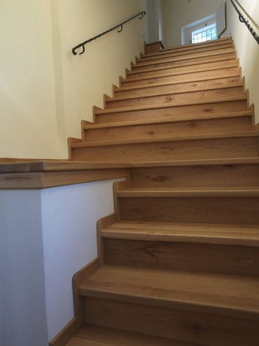 Scala dritta - STAIRS - ANTICO TRENTINO DI LUCIO SRL - a L / a chiocciola / con gradini in legno