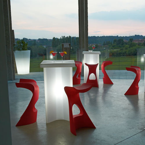 Sgabello da bar design originale - KONCORD - SLIDE - in polietilene / con poggiapiedi / contract