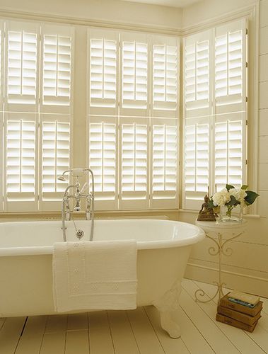 Persiana battente - TIER ON TIER - The New England Shutter Company - in legno / per finestra