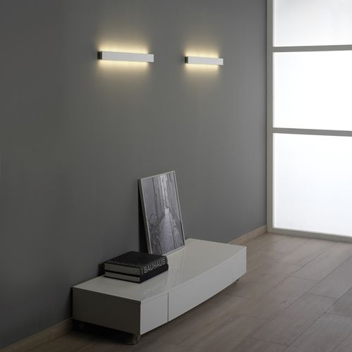 Applique design minimalista - MANOLO - Ole! Lighting - da esterno / in alluminio / in legno