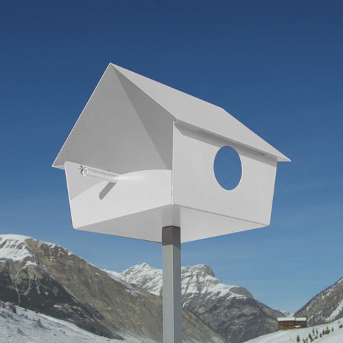 Nido per uccelli in acciaio con rivestimento a polvere - PIEP SHOW XXL - RADIUS DESIGN - in alluminio / autoportante