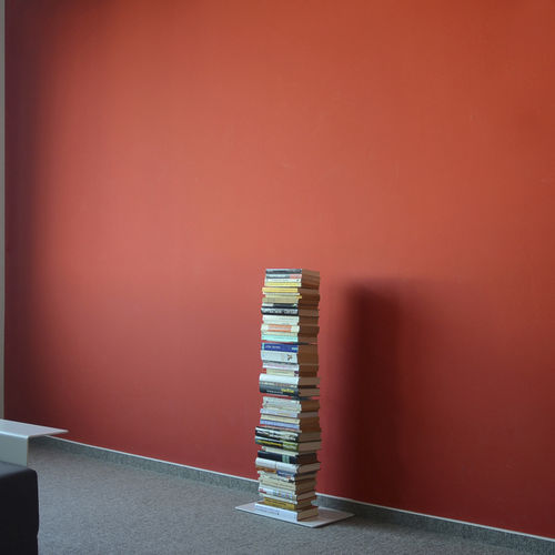 Libreria contemporanea - BOOKSBAUM 2 SMALL - RADIUS DESIGN - in acciaio con rivestimento a polvere
