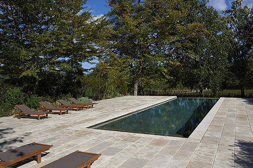 Piscina a straripamento - BORDEAUX 33 - PISCINES CARRE BLEU - da esterno / interrata / in calcestruzzo