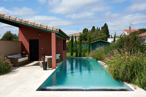 Piscina corridoio di nuoto - PISCINE PAYSAGEE AVEC POOL-HOUSE TOULOUSE - PISCINES CARRE BLEU - su misura / da esterno / interrata
