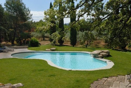 Piscina da esterno - LIBRE AUBAGNE - PISCINES CARRE BLEU - interrata / in calcestruzzo