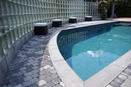 Piscina da esterno - SUISSE - PISCINES CARRE BLEU - interrata / in calcestruzzo