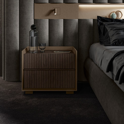 Comodino contemporaneo - DRESS CODE - Olivieri - in legno laccato / in rovere / con supporto in quercia