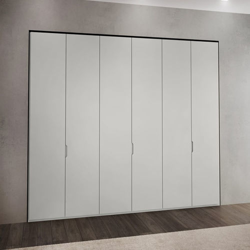 Armadio con fissaggio a muro - CUSTOM MADE - Olivieri - contemporaneo / in legno / con porta pieghevole