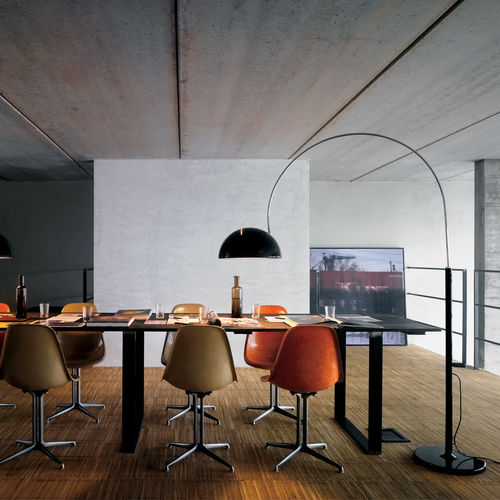 Lampada da terra - COUPÉ 3320/R  - Oluce - in alluminio / in metallo laccato / contemporanea