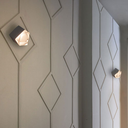 Applique contemporanea - ASTRO - Oluce - da interno / in metallo / in vetro
