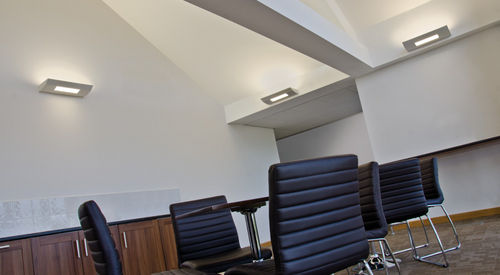 Applique contemporanea - SLIM JIM - Thorlux Lighting / F.W. Thorpe PLC - da interno / in vetro / a lampada fluorescente