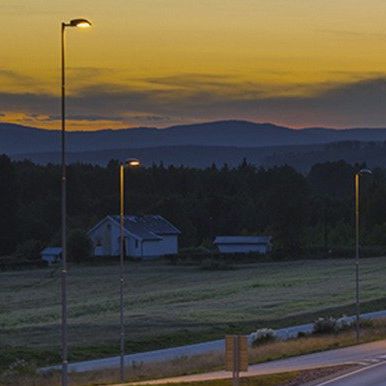 Lampione urbano - KAOS - AEC Illuminazione - contemporaneo / in ghisa di alluminio / in acciaio inossidabile
