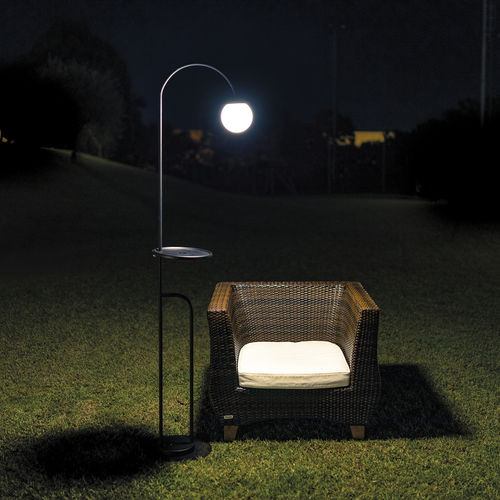 Lampada da terra - BUTLER - LINEA LIGHT GROUP - in metallo verniciato / in polietilene / contemporanea