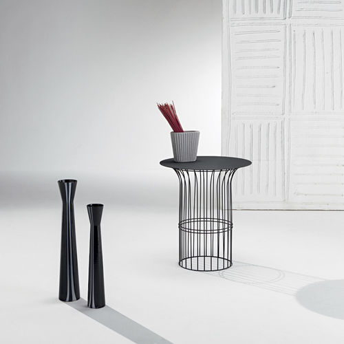 Tavolo d'appoggio contemporaneo - CIRCLE - Siru Lighting - in acciaio verniciato / con supporto in acciaio verniciato / rotondo